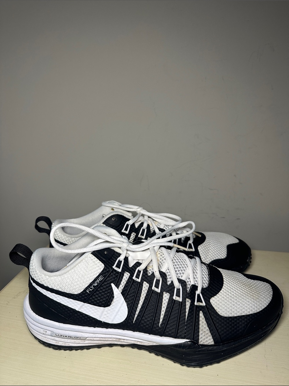 Nike lunar TR 1 flywire Men’s Black and White Athletic Training Shoes